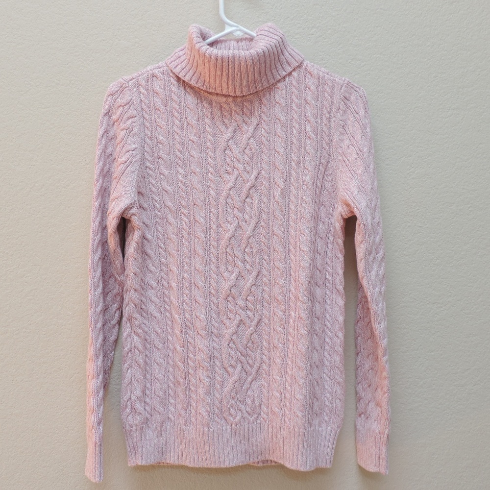 Women's pink turtleneck sweater size M